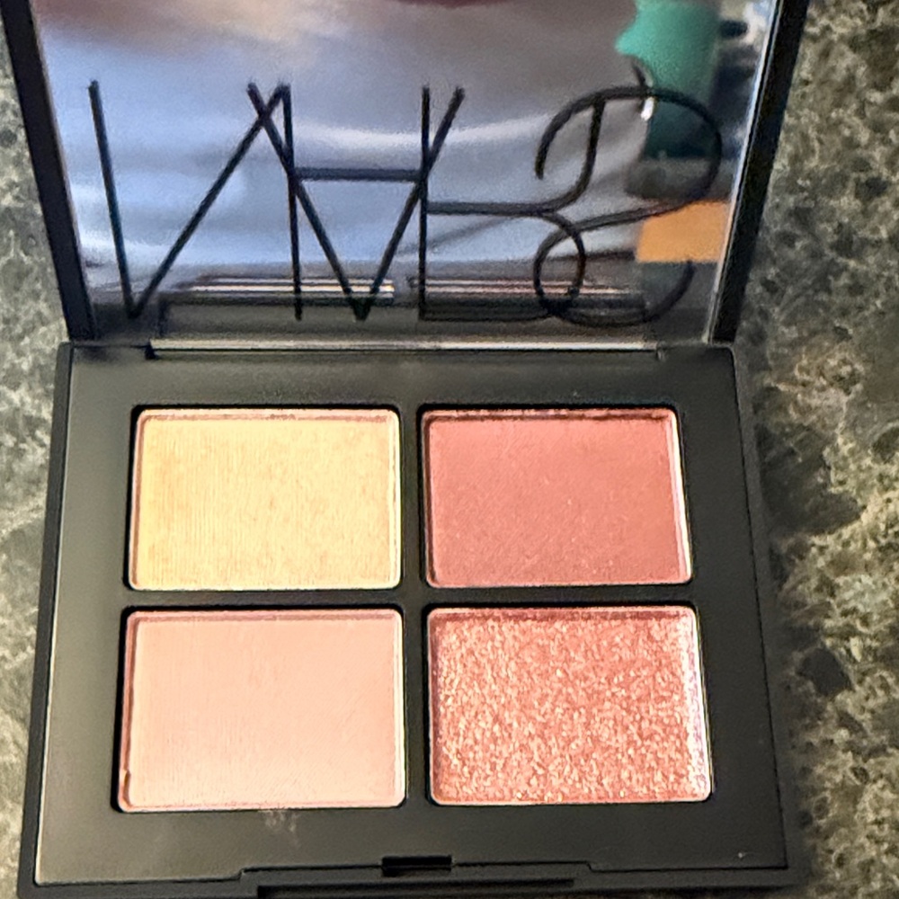 NARS Pink & Rose Gold Eyeshadow Quad